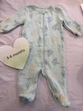 Disney - NWOT lightly Quilted full Zip Footed One-Piece with Character Print